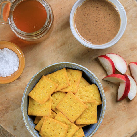 Crackers - Organic Toasted Cheeze Crackers (4.4 oz box)